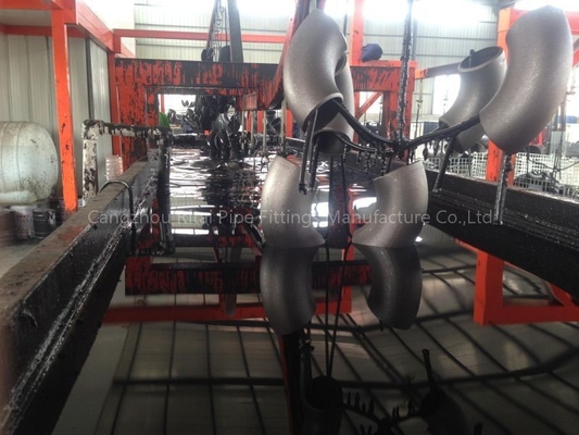 Aço carbono dos encaixes P245GH da solda de extremidade do preto 1/2 ' cotovelo longo do raio de 45 graus