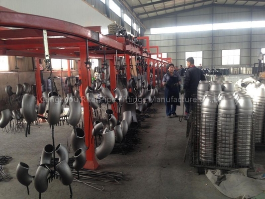 O aço carbono de JIS soldou o tampão de extremidade da tubulação do gás de BW A234 SMLS 15mm dos encaixes de tubulação